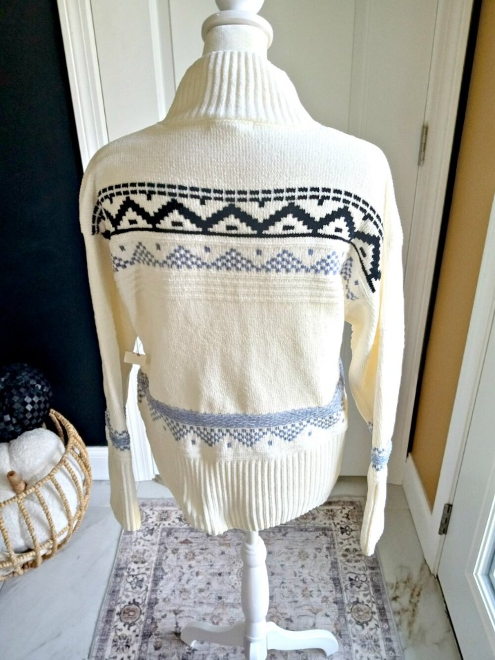 NEW! CHRISTIAN SIRIANO CHENILLE FAIR ISLE SWEATER SZ M - Picture 5 of 6